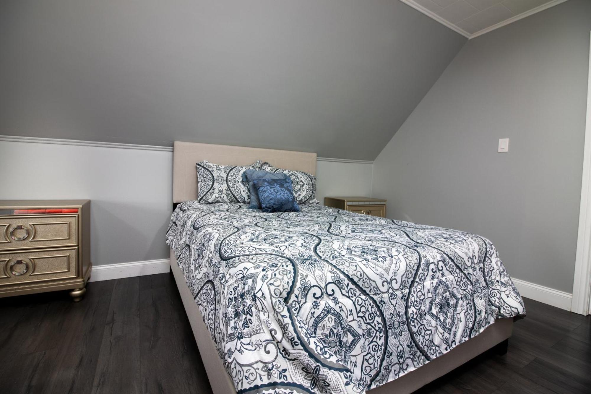Sprawling 8Br Home Ideal For Large Groups In Niagara Falls Ny Eksteriør billede